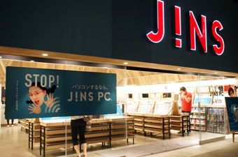JINS 原宿店