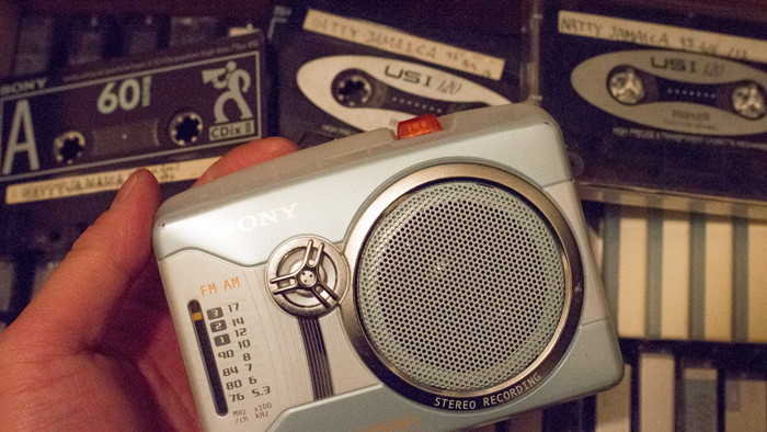 カセットテープレコーダー